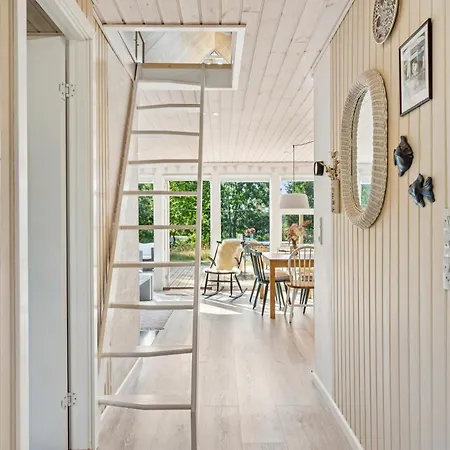 Semesterbostad Cozy Near Close To Beaches, Nature And Charm